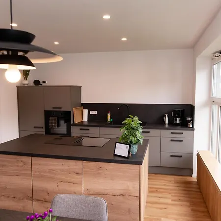 Boutique Im Herzen Tbbs Apartamento