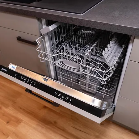 Boutique Im Herzen Tbbs Apartamento