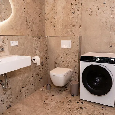 Boutique Im Herzen Tbbs *